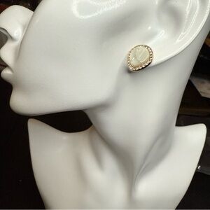 Source Unknown Gold and Cream Accent Earrings